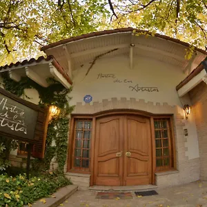 hostel-de-los-artistas.hotelsmendoza.com/